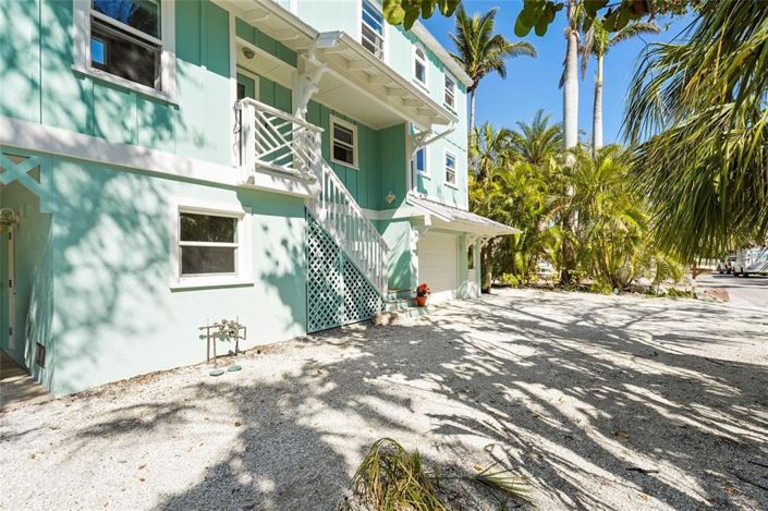 Image No.58-3 Bed Property for sale