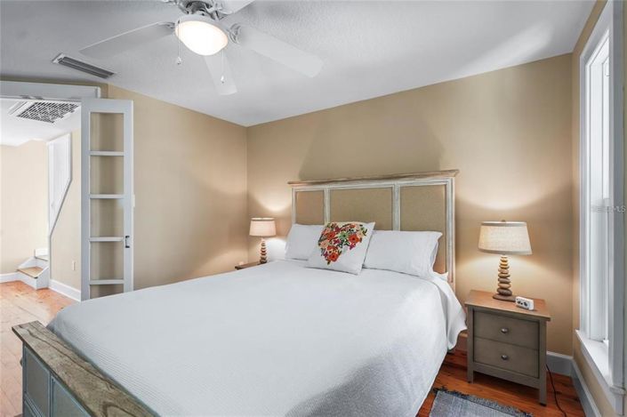 Image No.60-3 Bed Property for sale