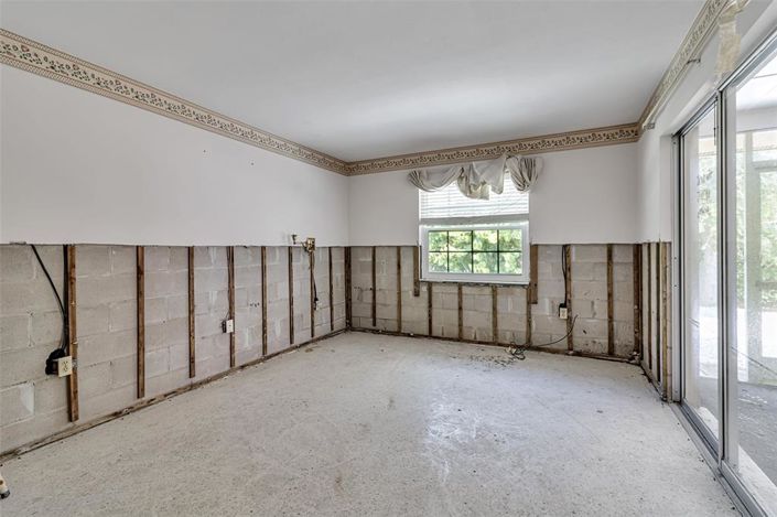 Image No.11-3 Bed Property for sale