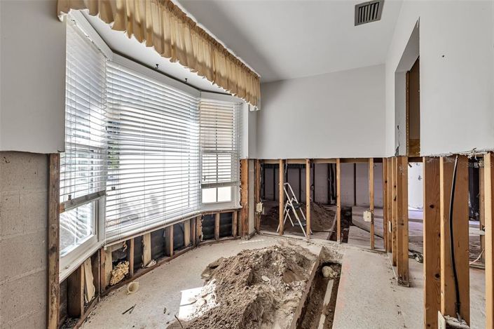 Image No.9-3 Bed Property for sale