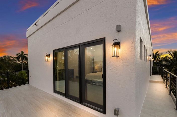 Image No.22-5 Bed Property for sale