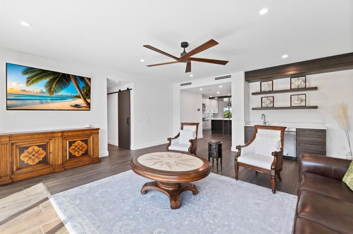 Image No.31-5 Bed Property for sale