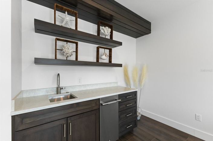 Image No.33-5 Bed Property for sale