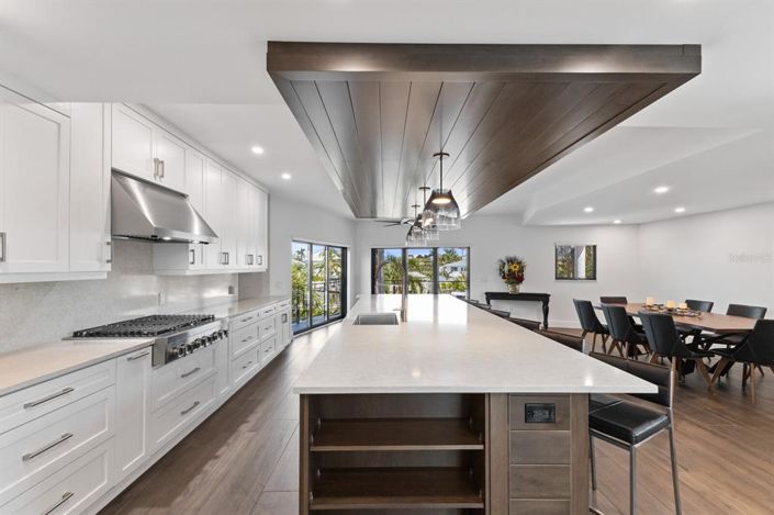 Image No.35-5 Bed Property for sale