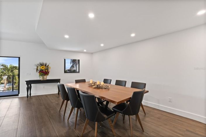 Image No.41-5 Bed Property for sale