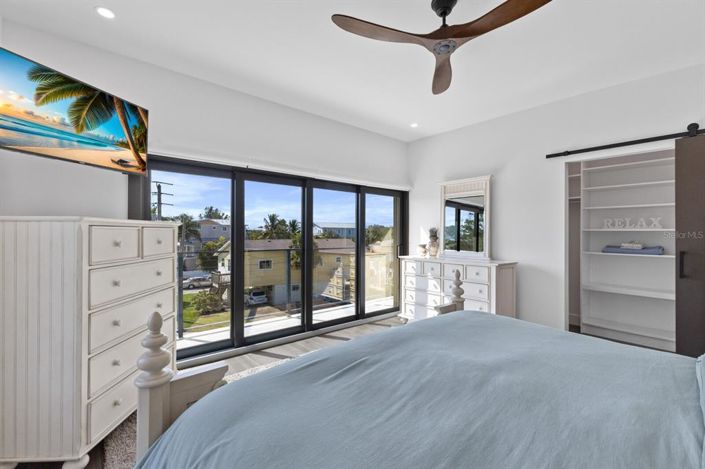 Image No.45-5 Bed Property for sale