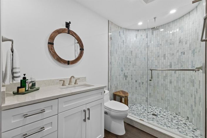 Image No.53-5 Bed Property for sale