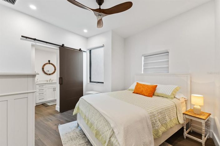 Image No.55-5 Bed Property for sale