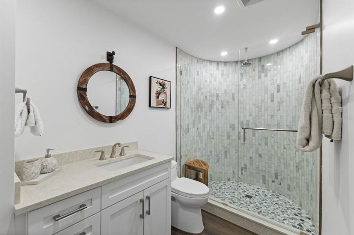 Image No.57-5 Bed Property for sale