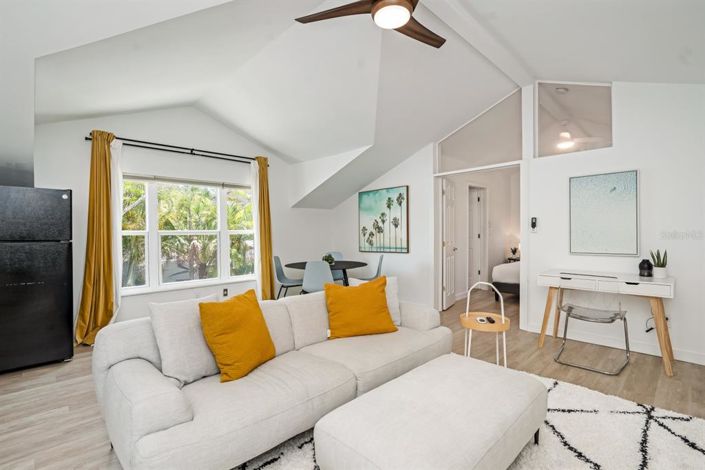 Image No.40-4 Bed Property for sale