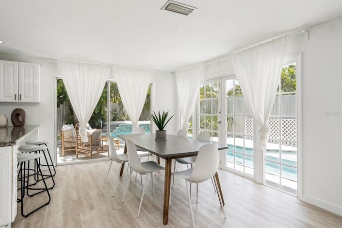 Image No.9-4 Bed Property for sale