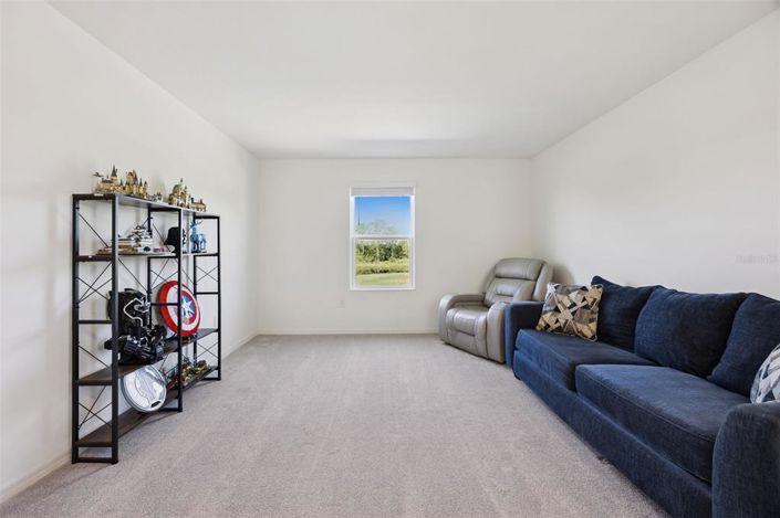 Image No.12-3 Bed Property for sale