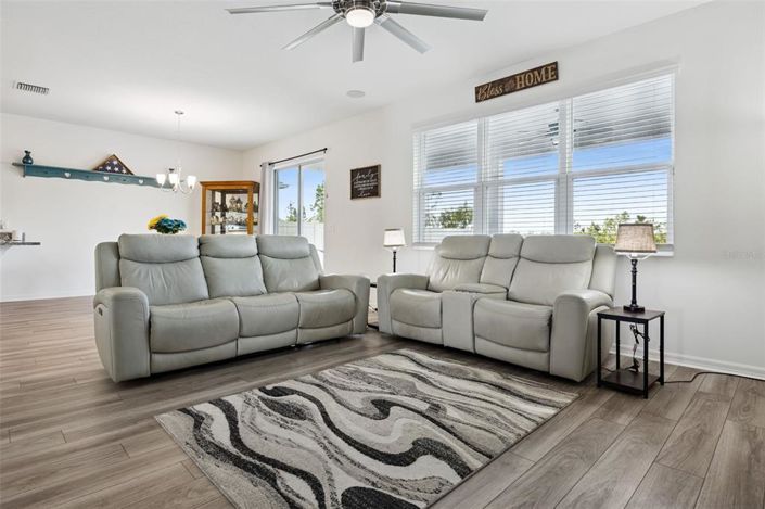 Image No.2-3 Bed Property for sale