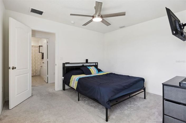 Image No.24-3 Bed Property for sale