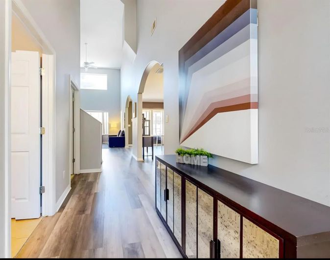 Image No.3-5 Bed Property for sale