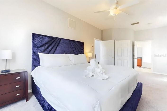 Image No.9-5 Bed Property for sale