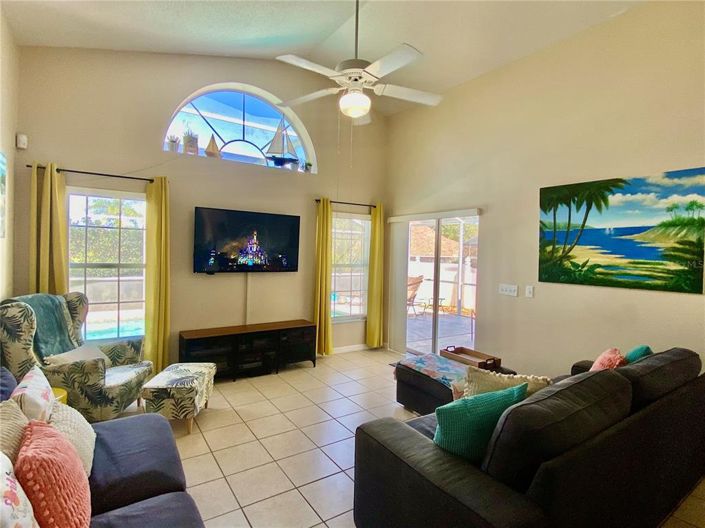 Image No.5-Propriété de 4 chambres à vendre à Kissimmee