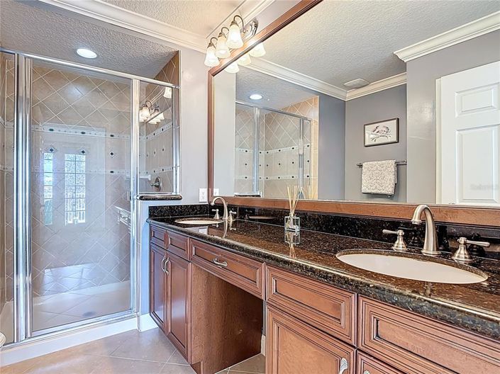 Image No.34-3 Bed Property for sale