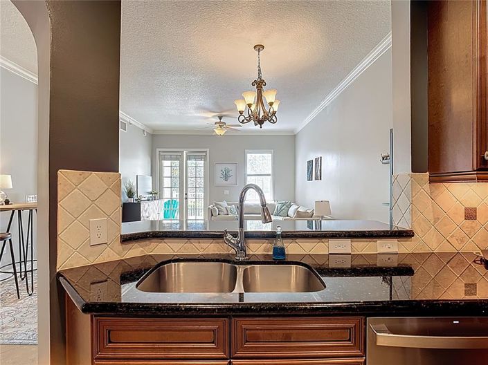 Image No.5-3 Bed Property for sale