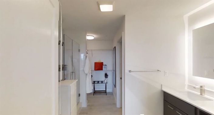 Image No.15-2 Bed Property for sale