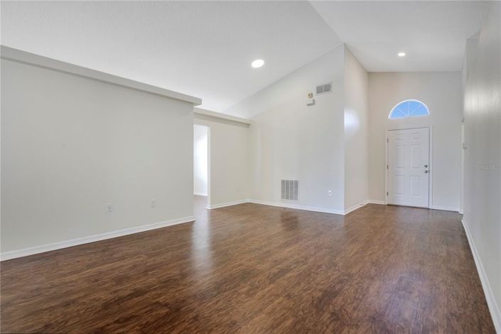 Image No.3-4 Bed Property for sale