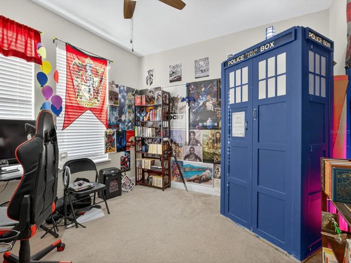 Image No.18-3 Bed Property for sale