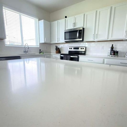 Image No.11-5 Bed Property for sale