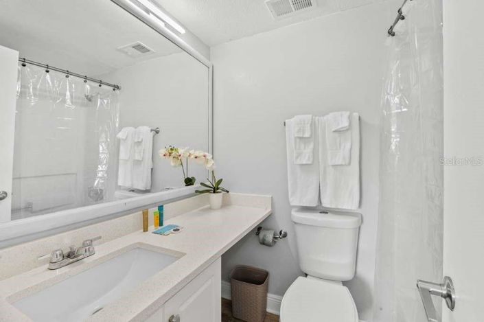 Image No.26-2 Bed Property for sale