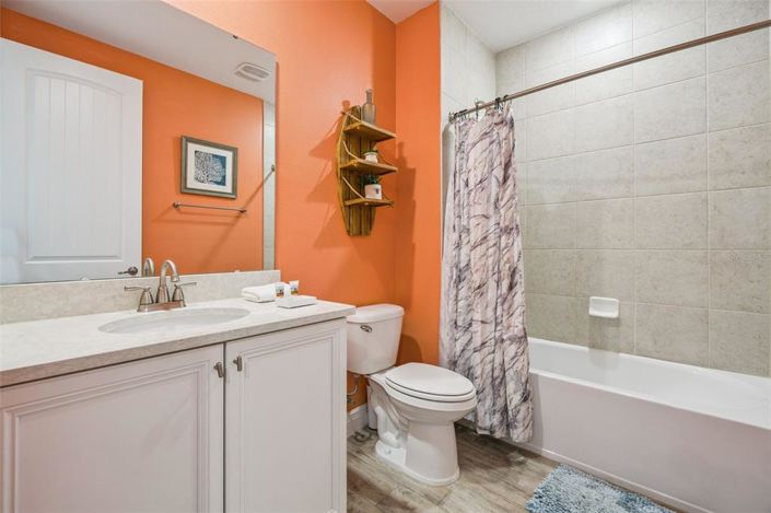 Image No.28-3 Bed Townhouse for sale