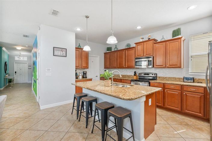 Image No.18-5 Bed Property for sale