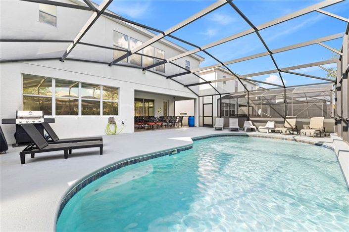 Image No.43-6 Bed Property for sale