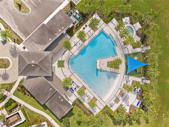 Image No.50-6 Bed Property for sale