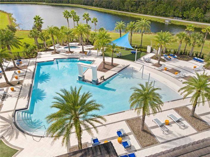 Image No.52-6 Bed Property for sale