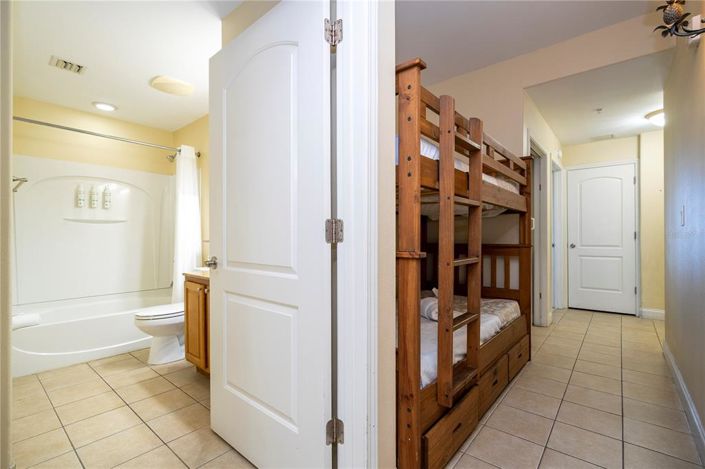 Image No.12-2 Bed Property for sale