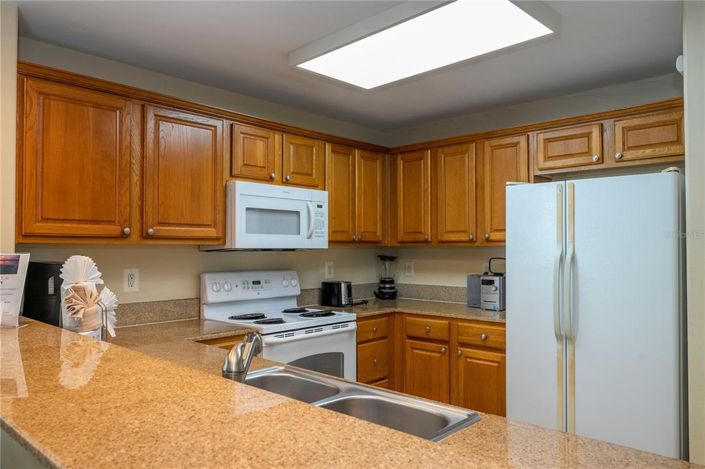 Image No.17-2 Bed Property for sale