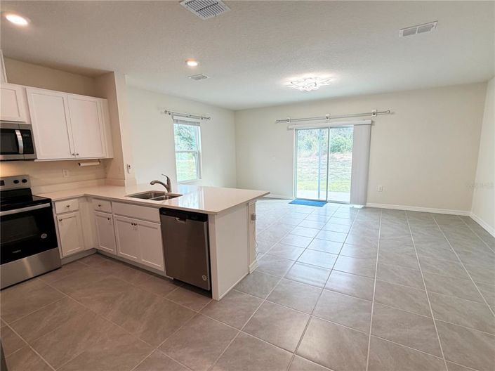 Image No.2-3 Bed Townhouse for sale