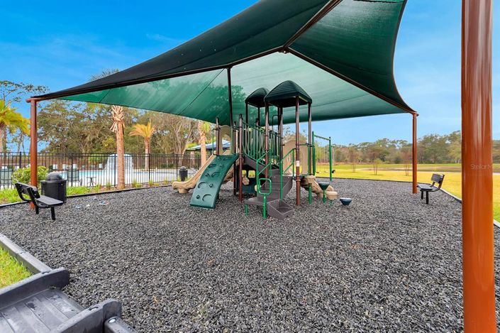 Image No.20-3 Bed Townhouse for sale