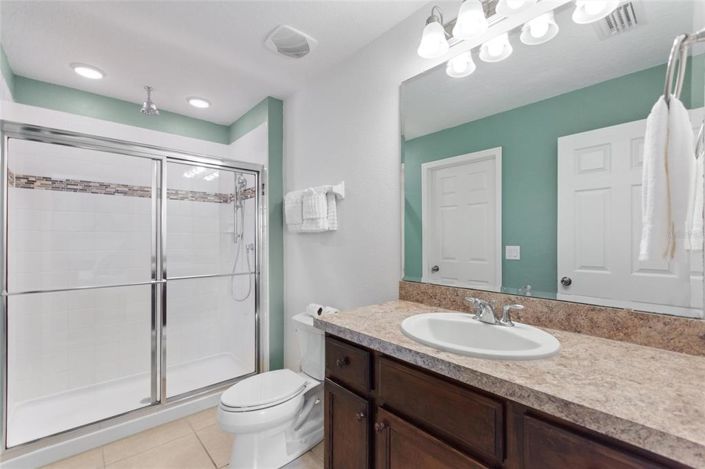 Image No.17-4 Bed Townhouse for sale