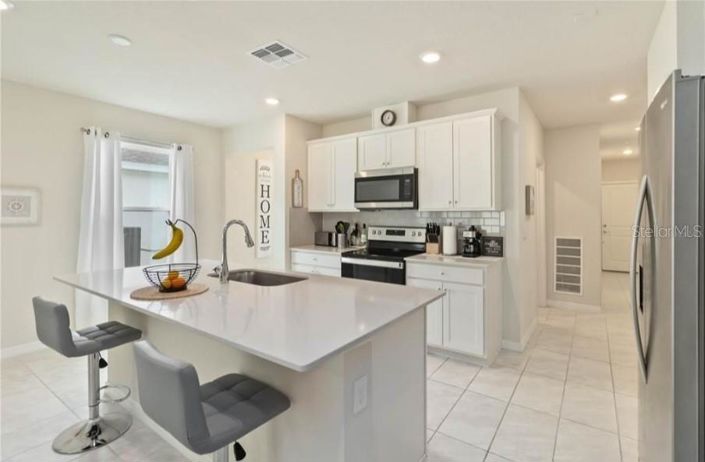 Image No.12-4 Bed Property for sale