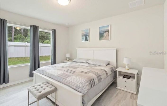 Image No.15-4 Bed Property for sale