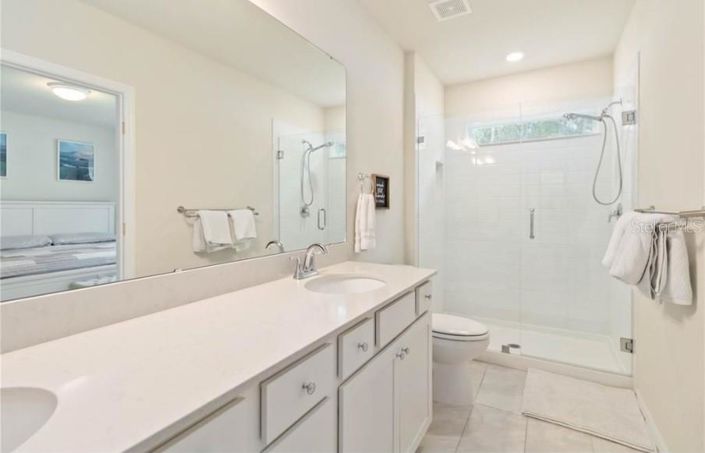 Image No.19-4 Bed Property for sale