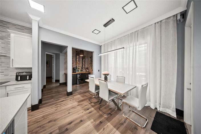 Image No.10-5 Bed Property for sale