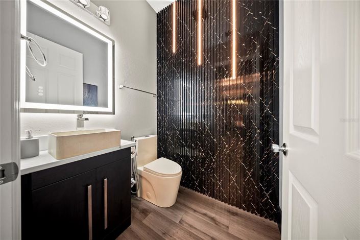 Image No.22-5 Bed Property for sale