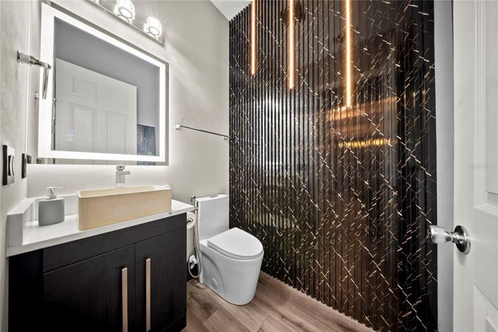 Image No.24-5 Bed Property for sale