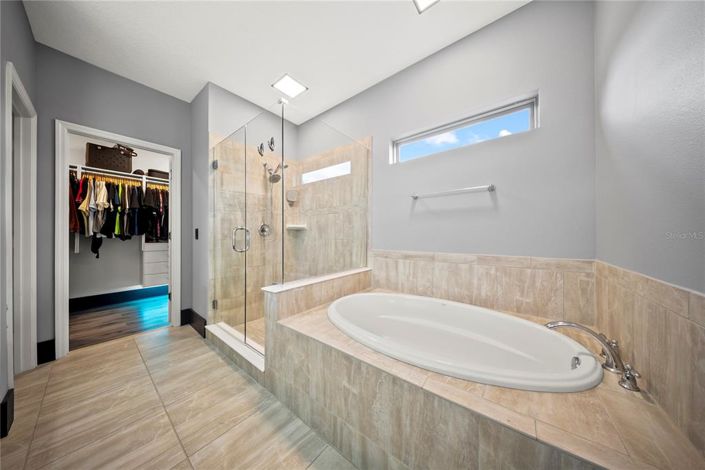 Image No.37-5 Bed Property for sale