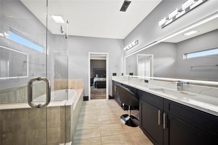 Image No.38-5 Bed Property for sale