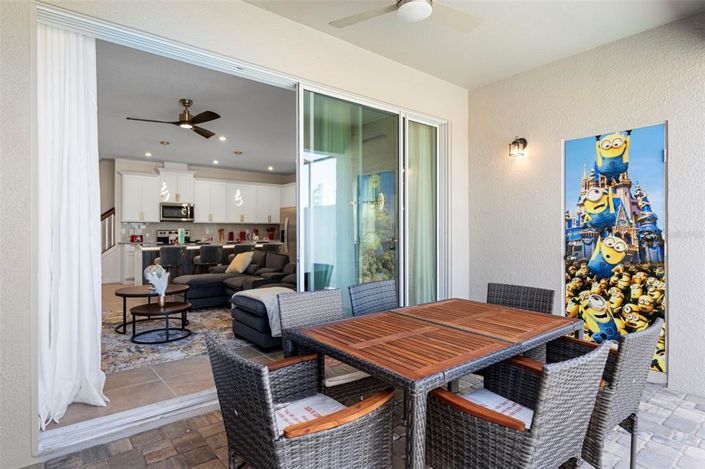 Image No.17-6 Bed Townhouse for sale