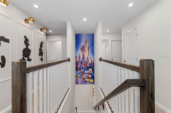 Image No.19-6 Bed Townhouse for sale