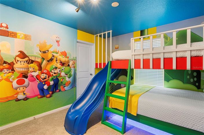 Image No.28-6 Bed Townhouse for sale