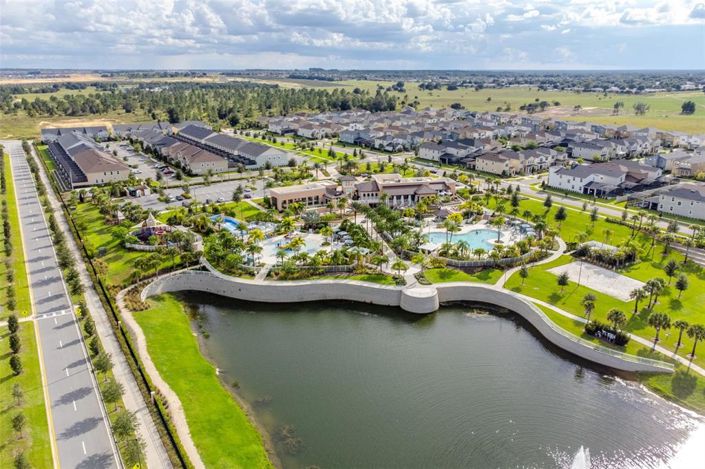 Image No.42-6 Bed Townhouse for sale